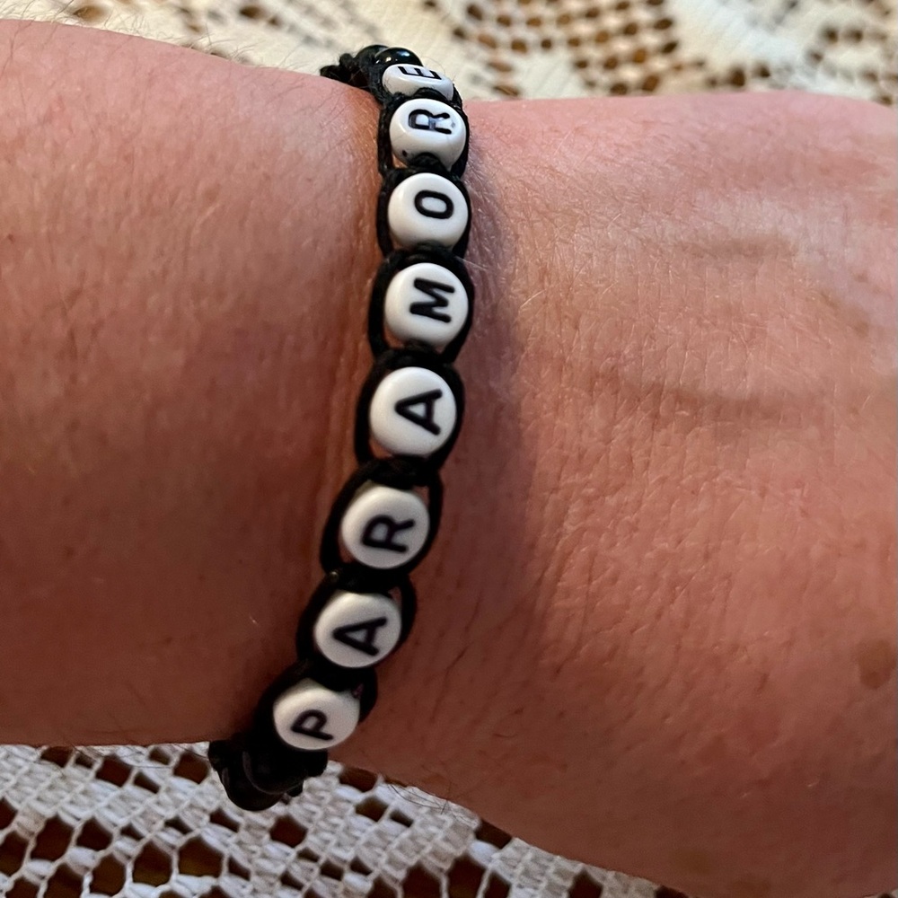 PARAMORE Haley Williams Beaded Bracelet - Handmade Adjustable
